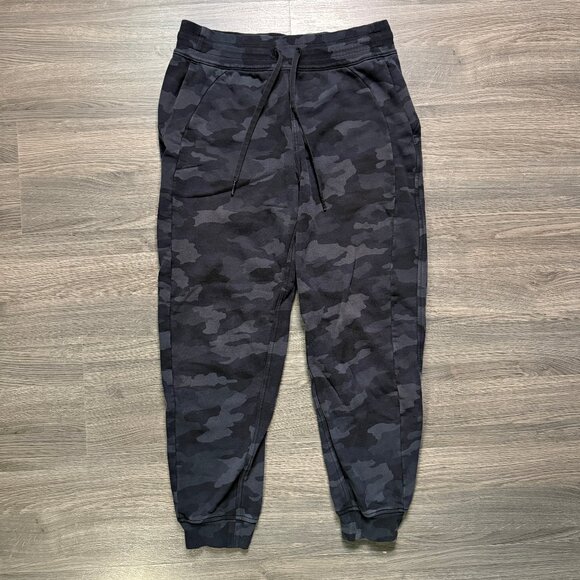 Lululemon Women's Scuba High-Rise French Terry Jogger - Black Camo - Picture 2 of 9
